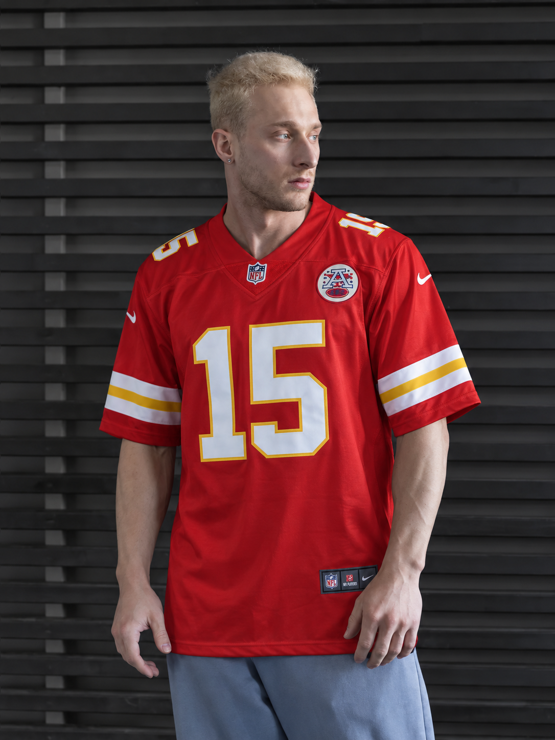 Kansas City Chiefs - Patrick Mahomes - Red front view